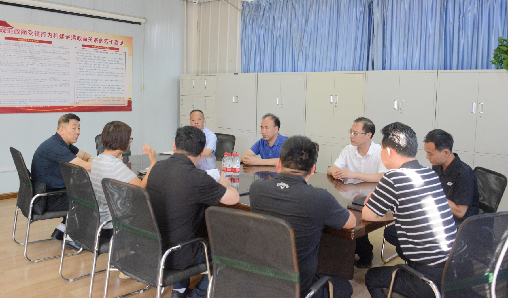 市委常委、市纪委书记、市监委主任冯芳喜深入企业调研防汛及复工复产工作