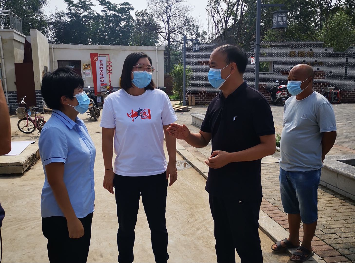 冯芳喜深入淇县等地调研督导<br>受灾救助资金发放、疫情防控等工作