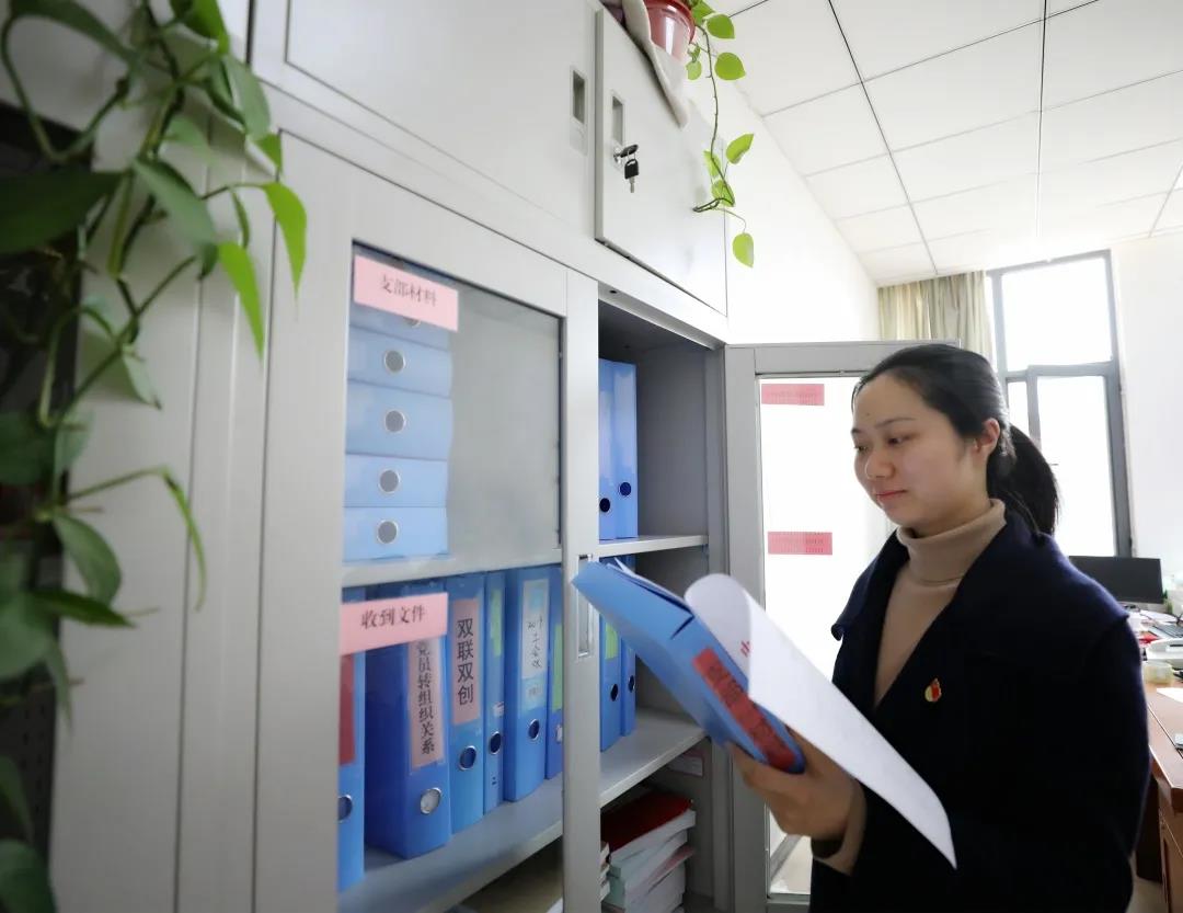 视死如归的革命伉俪—胡万杰 郭向新 生,是相